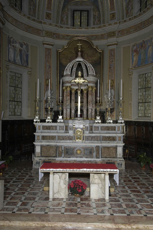 Maestranze lombarde sec. XIX, Altare maggiore in marmo policromo