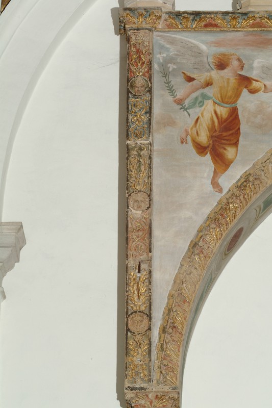 Bottega veneta (1417), Festone con mascheroni a sinistra