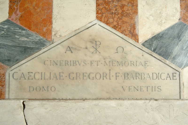 Bottega veneta (1795), Lapide di Cecilia Barbarigo di Gregorio