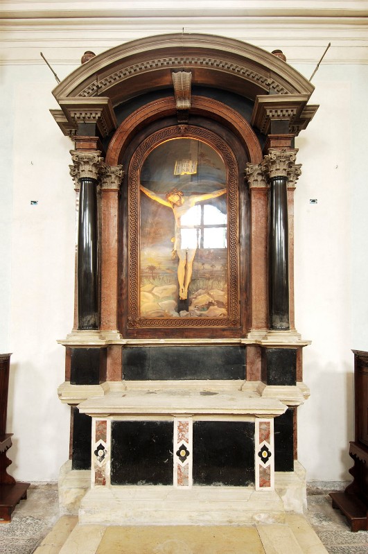 Bottega trentina secondo quarto sec. XVII, Altare del Crocifisso
