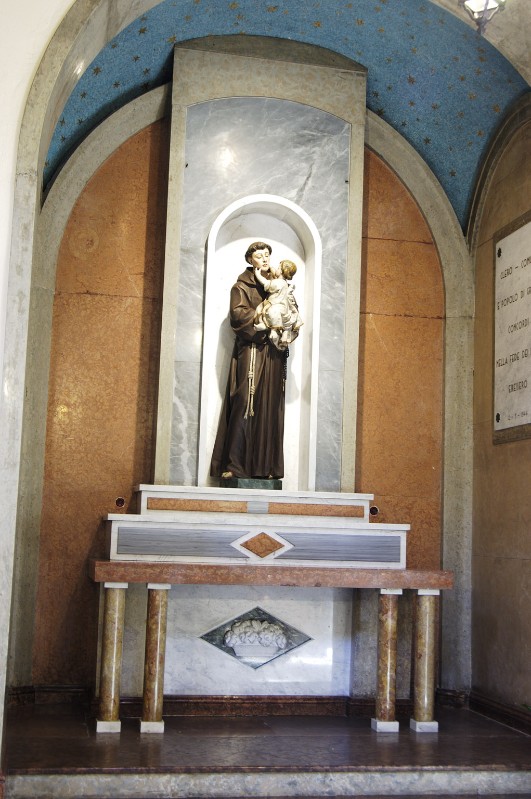 Ditta Redi (1944), Altare di S. Antonio da Padova
