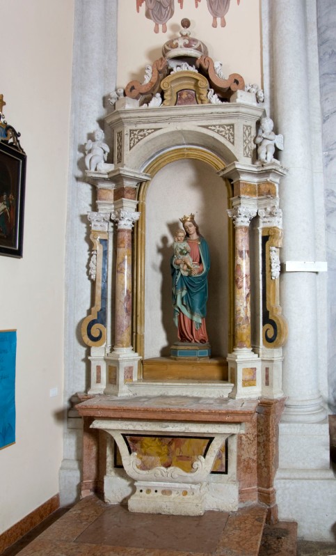 Cerchia di Benedetti C. primo quarto sec. XVIII, Altare laterale della Madonna