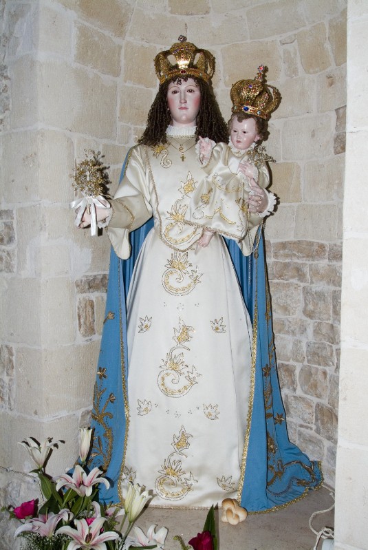 Ambito dell'Italia meridionale sec. XIX, Statua della Madonna di Mellitto
