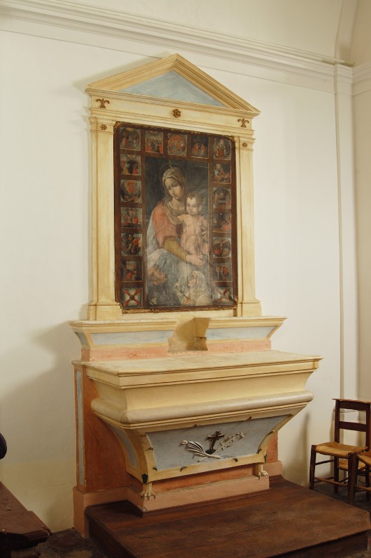Maestranze umbre sec. XVIII, Altare laterale dedicato alla Madonna del Rosario