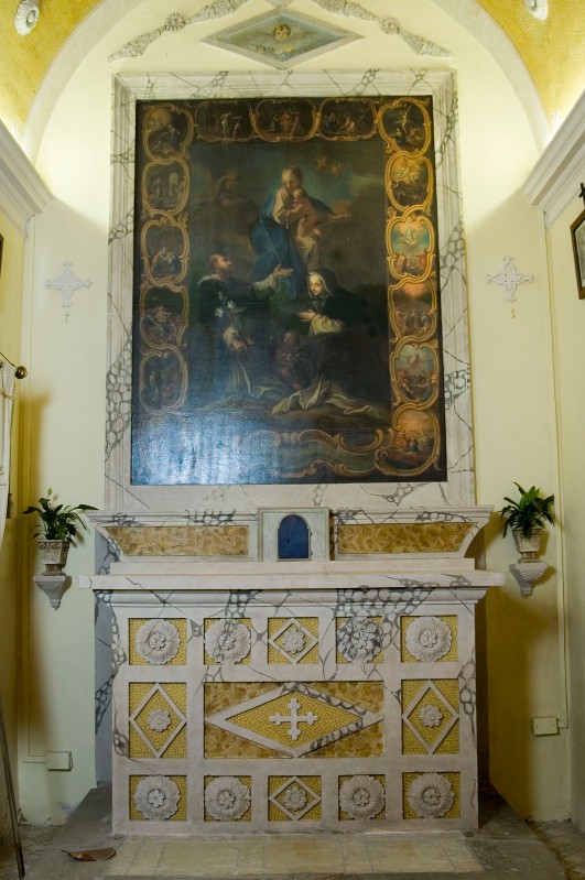 Maestranze umbre sec. XX, Altare laterale della Madonna del Rosario
