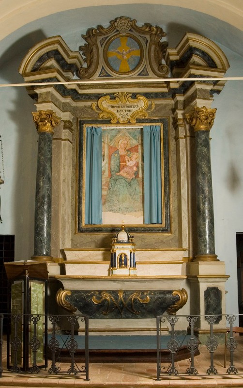 Maestranze dell'Italia centr. sec. XVIII, Altare maggiore con cornice