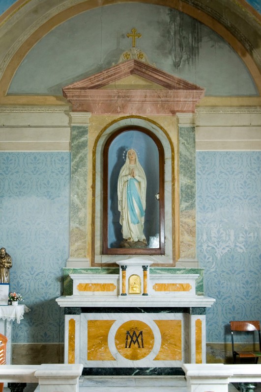 Maestranze umbre sec. XX, Altare laterale dedicato alla Vergine Immacolata