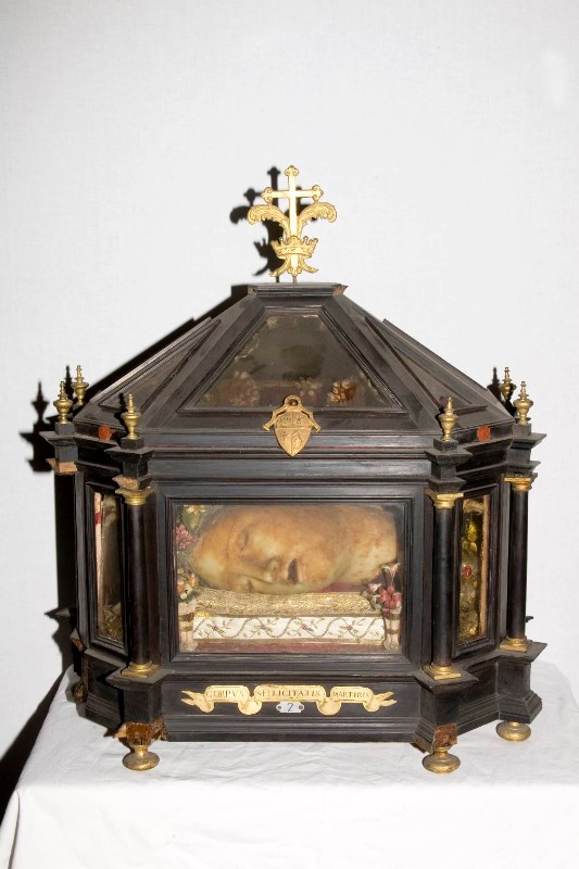 Ambito bresciano sec. XIX, Reliquiario a urna di Santa Felicita