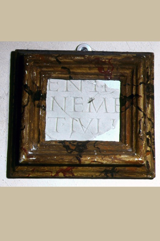 Bott. romana sec. II, Iscrizione frammentaria