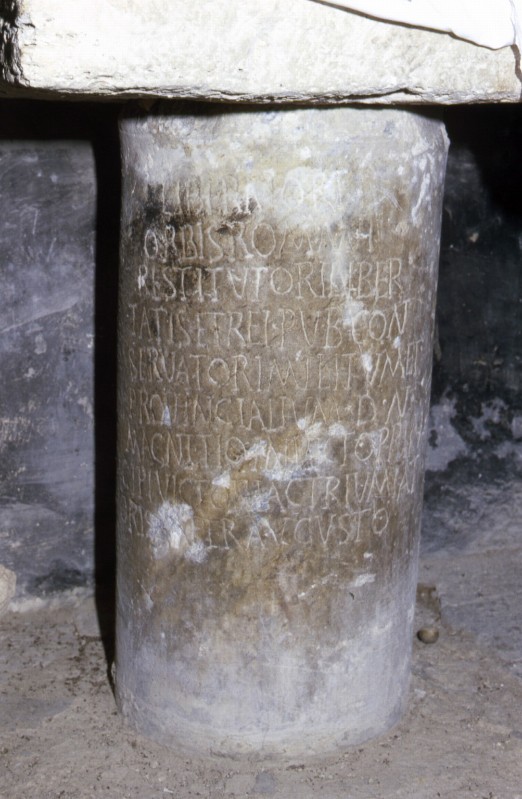 Ambito romano sec. XI, Cippo