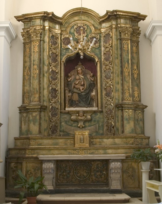 Maestranze Italia meridionale sec. XVIII, Altare della Madonna della Terra rossa