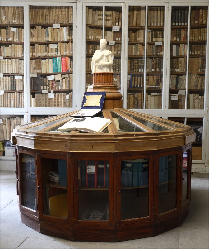 Biblioteca Emidiana della Diocesi di Trivento - Parrocchia S. Emidio