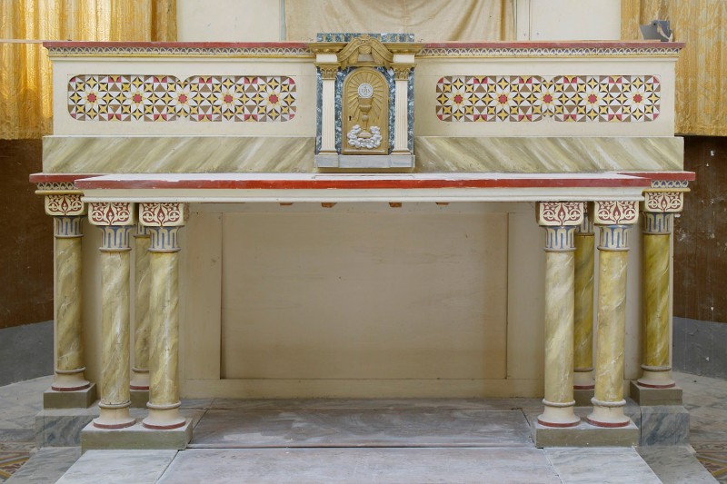 Maestranze romagnole sec. XIX, Altare maggiore con rosoni stellati