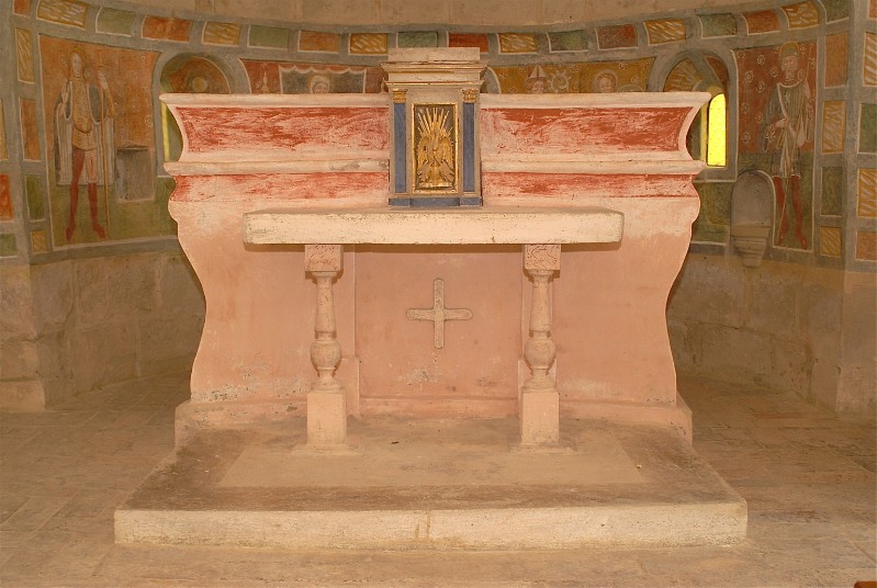 Maestranze piacentine sec. XIX, Altare maggiore in muratura intonacata