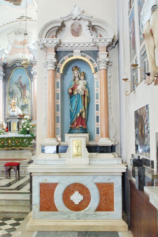 Maestranze friulane secc. XIX- XX, Altare laterale in marmo policromo