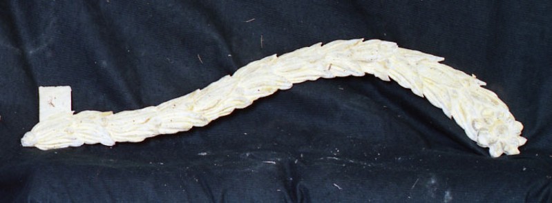 Bottega siciliana sec. XIX, Frammento di cornice con fiore all'estremità