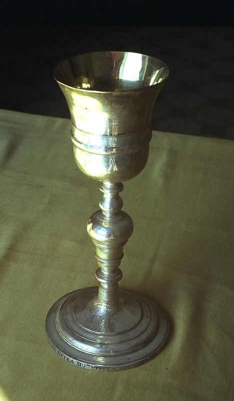 Bott. napoletana (1790), Calice in argento sbalzato e inciso e dorato
