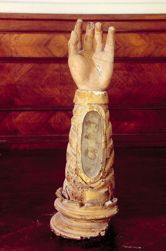 Bott. italiana secc. XVIII-XIX, Reliquiario a braccio di San Fausto in legno