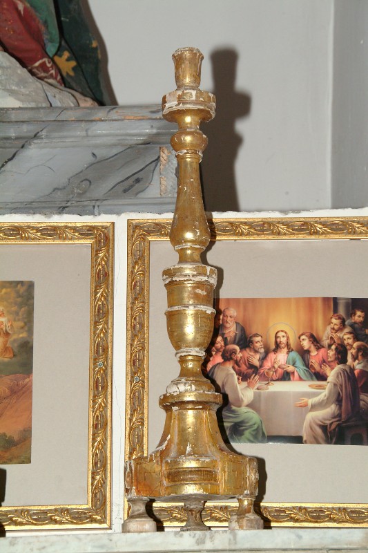 Bottega siciliana sec. XIX, Candeliere d'altare su piedini 5/6