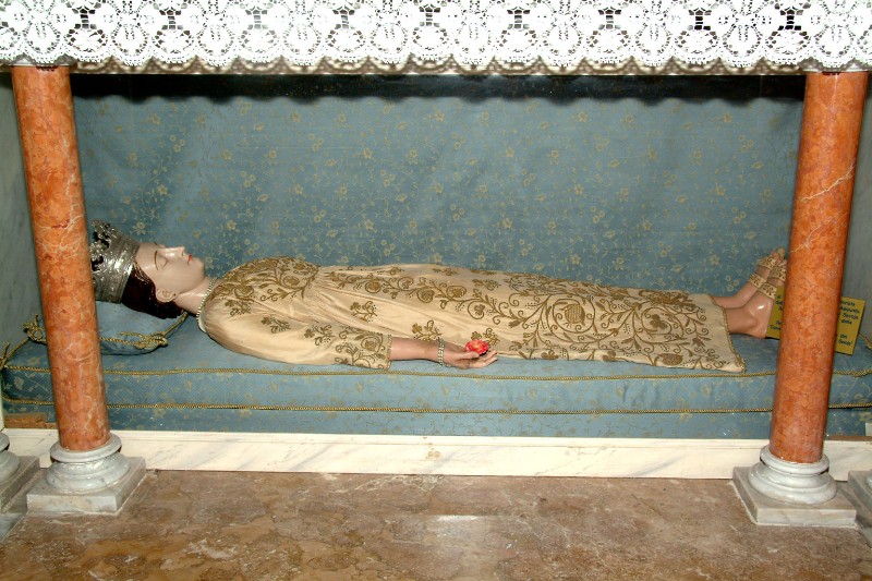 Bottega siciliana sec. XIX, Statua della Madonna assunta dormiente