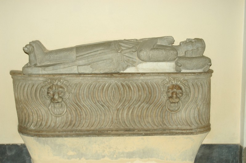 Maestranze campane sec. IV-XIV, Monumento funebre di Luigi de Capua