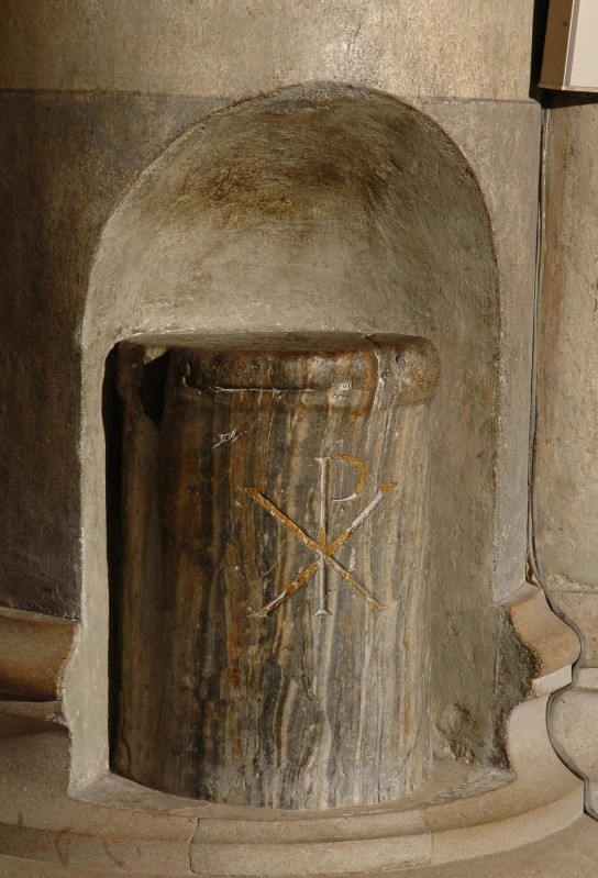 Ambito piemontese sec. III, Frammento di colonna in marmo