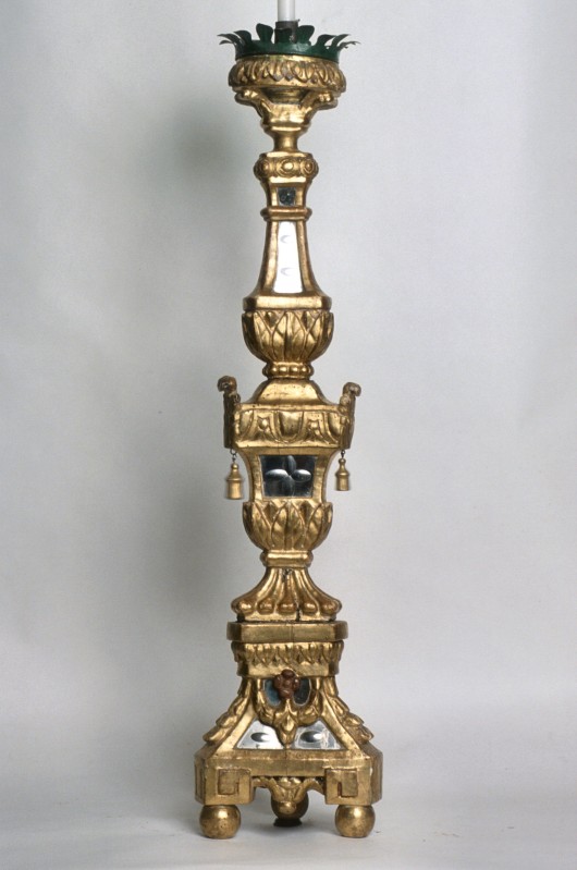Ambito piemontese secc. XVIII-XIX, Candeliere con specchiature 2/4