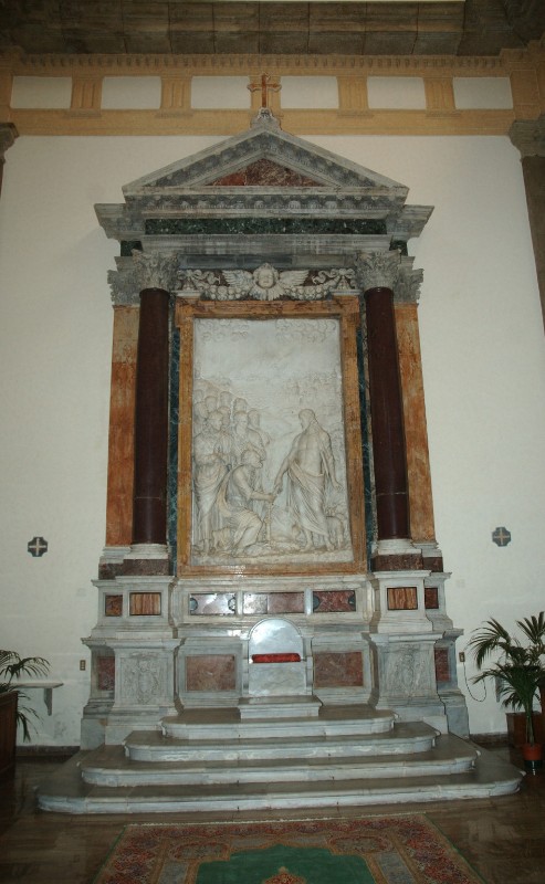 Marmoraio laziale sec. I-XVII, Edicola altare maggiore