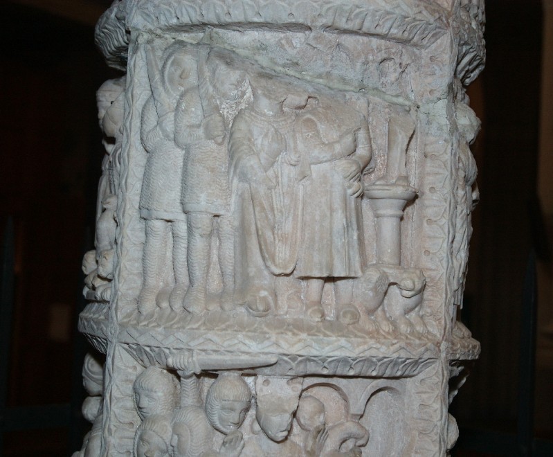 Ambito campano sec. XIII, Bassorilievo con Massimiano e Sant'Erasmo