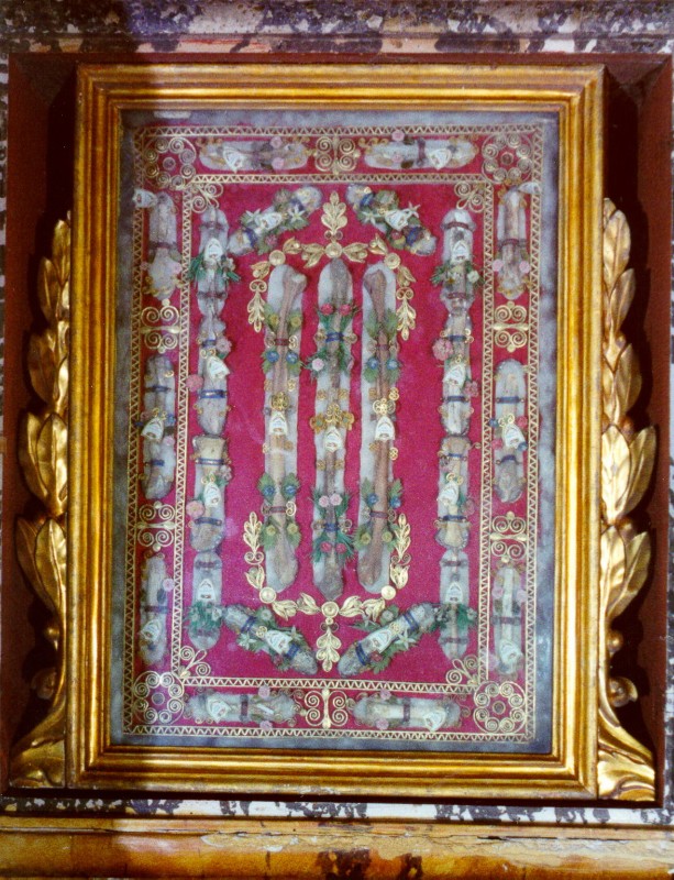 Bott. italiana sec. XIX, Reliquiario di Santa Restituta e santi