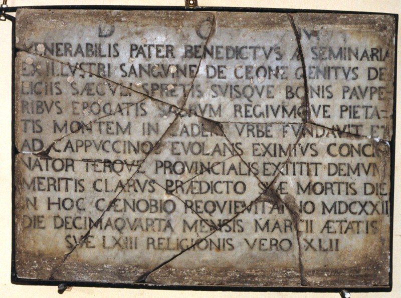 Bottega calabrese (1622), Lapide sepolcrale
