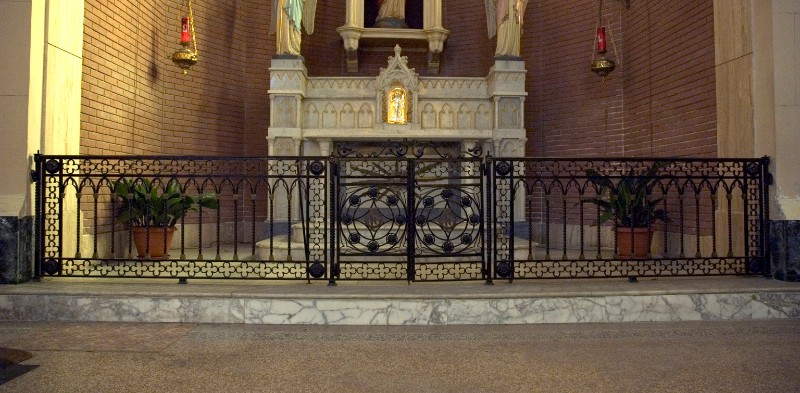 Bottega calabrese sec. XX, Balaustra della cappella del Sacro Cuore