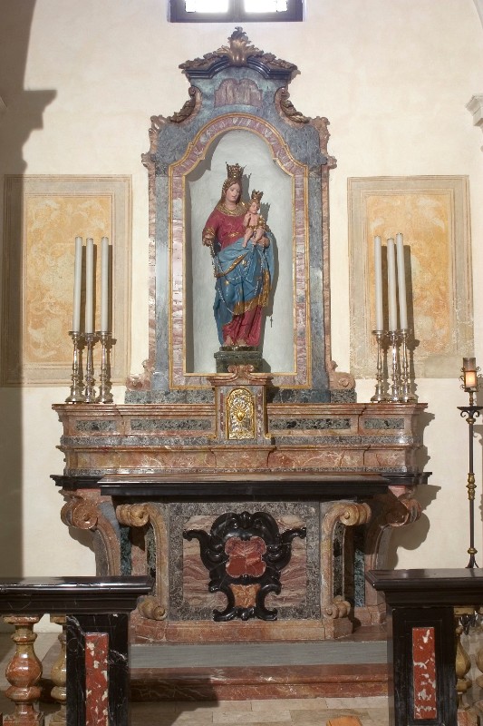 Ambito pavese sec. XVIII, Altare della Madonna del Rosario