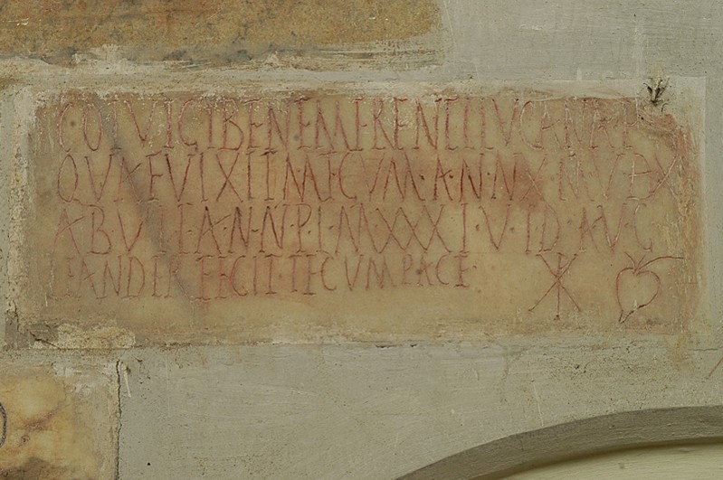 Maestranza laziale (1031), Lapide "Leander fecit"