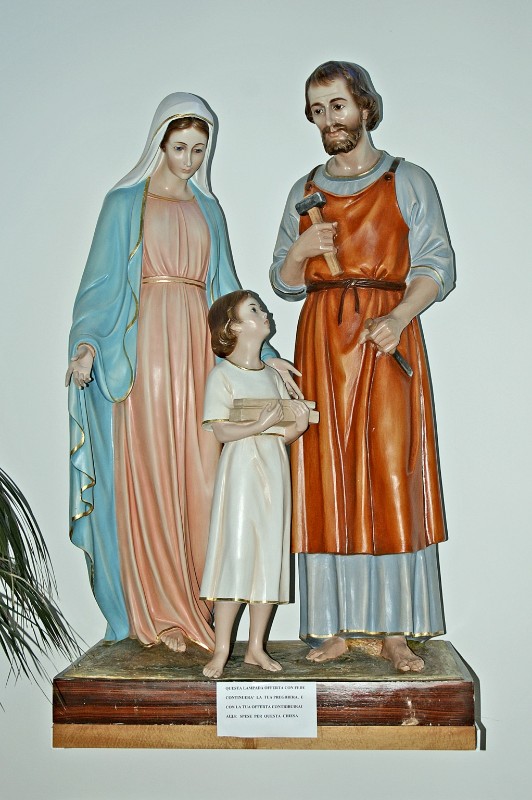 Ambito italiano sec. XXI, Statua con Sacra Famiglia