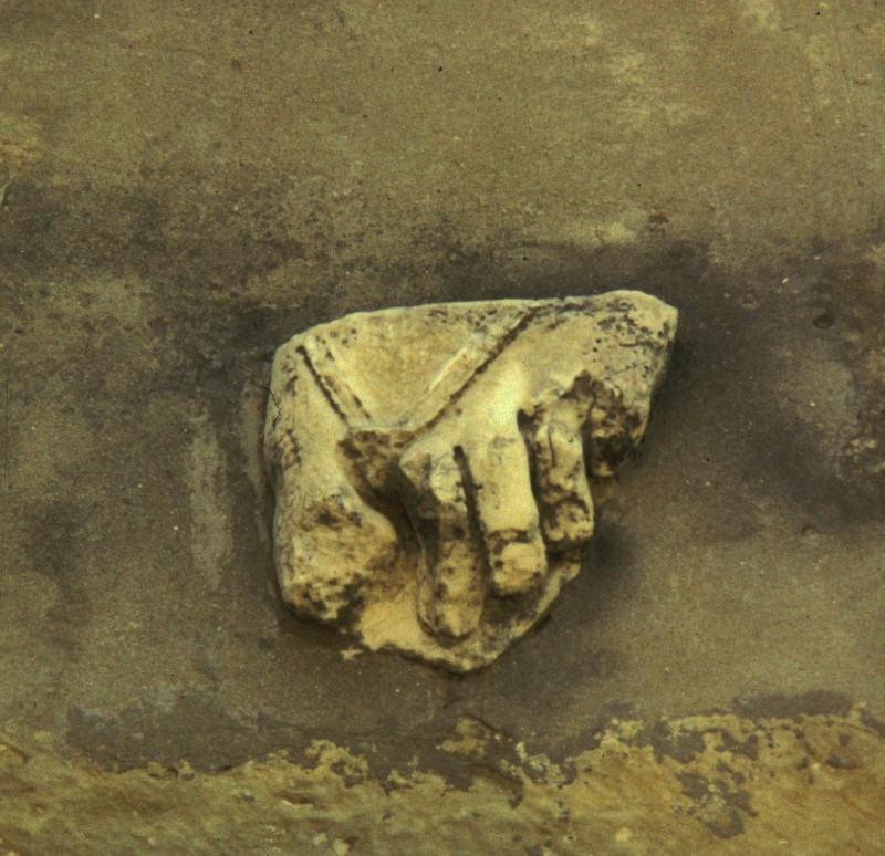 Prod. marchigiana sec. I-II, Frammento di piede di statua