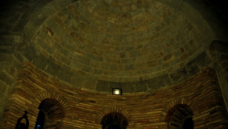 Maestranze marchigiane sec. XII, Fascia decorativa dell'abside