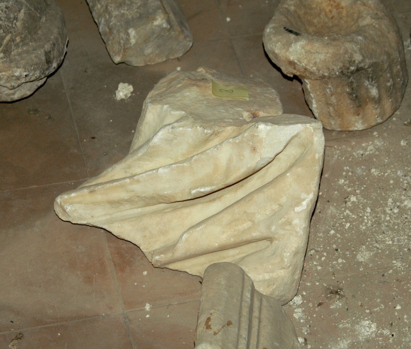 Marmoraro campano sec. IV, Frammento di statua