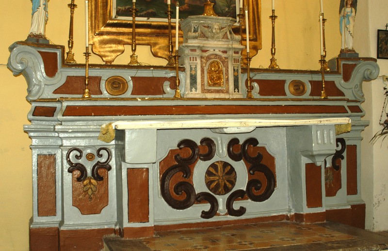 Stuccatore campano sec. XIX, Altare maggiore