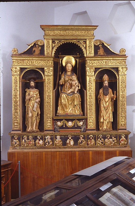 Ambito veneto sec. XV, Trittico ligneo con Madonna e Bambino e santi