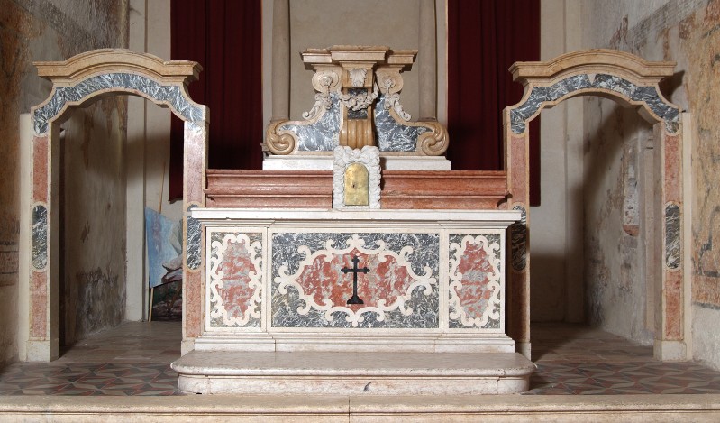 Maestranze veronesi sec. XVII-XVIII, Altare maggiore con festoni