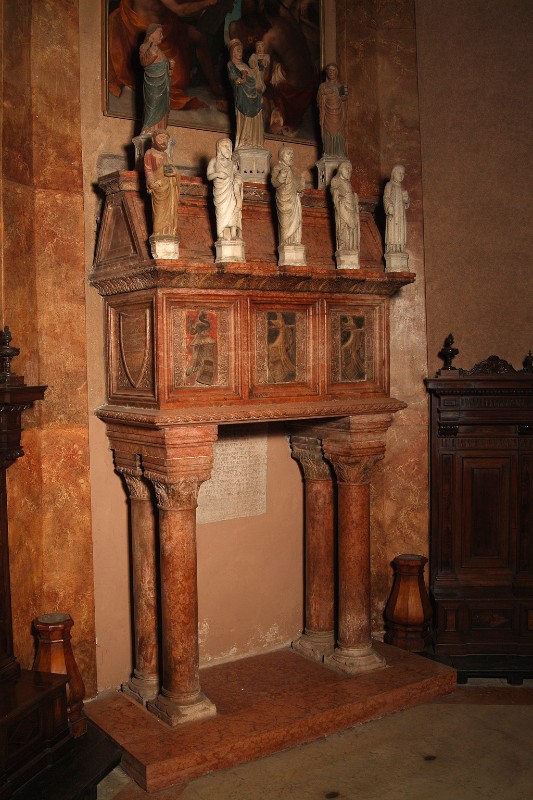 Antonio da Mestre sec. XV, Monumento funebre della famiglia Dal Verme