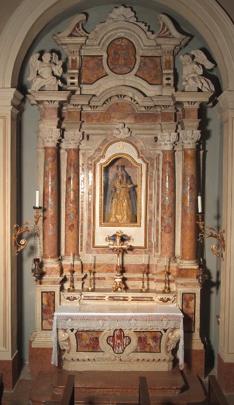Maestranze veronesi sec. XVIII, Altare laterale della Madonna con Gesù Bambino