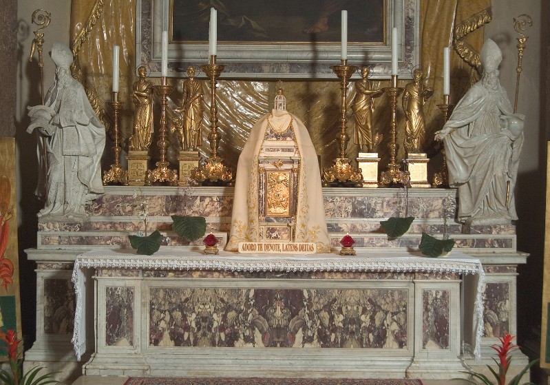 Maderno F. sec. XVIII, Altare