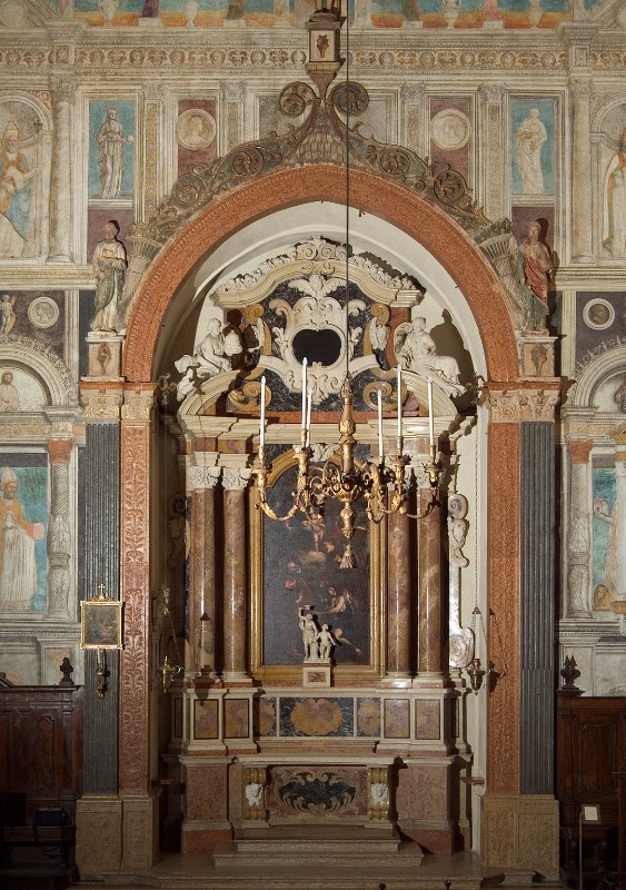 Maestro Modesto sec. XV-XVI, Arco con stemmi della famiglia Dionisi