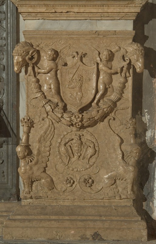 Da Lugo D. sec. XVI, Basamento con testa di Medusa