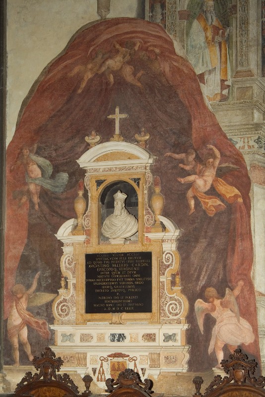 Ambito veneto (1639), Angeli reggicortina