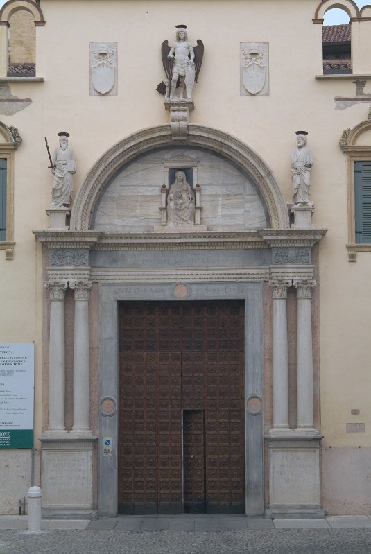 Giovanni da Verona (1502), Portale