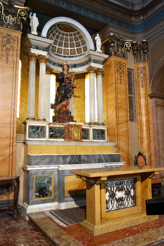 Argenti B. (1833-1834), Altare maggiore con statuette