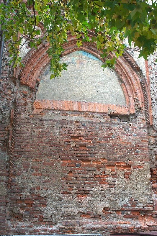 Ambito lombardo (1485), Portale murato